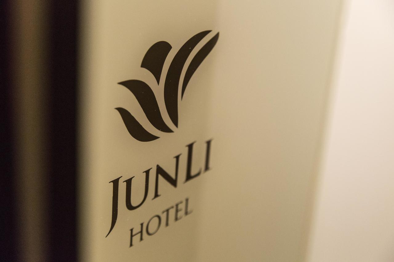 Junli Hotel Banciao Kültér fotó