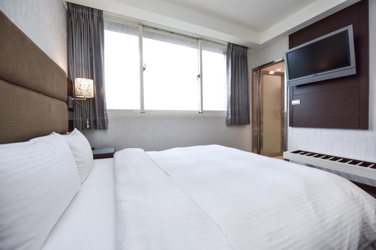 Junli Hotel Banciao Kültér fotó
