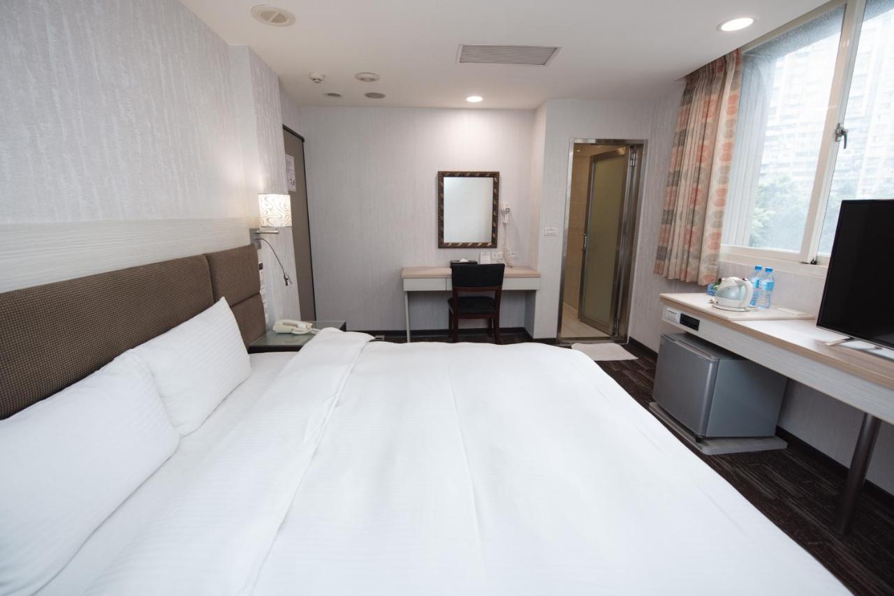Junli Hotel Banciao Kültér fotó
