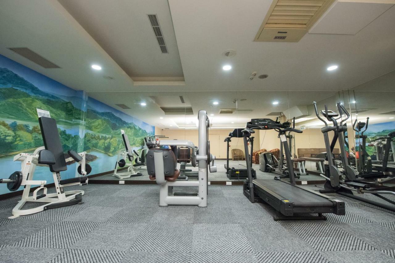 Junli Hotel Banciao Kültér fotó