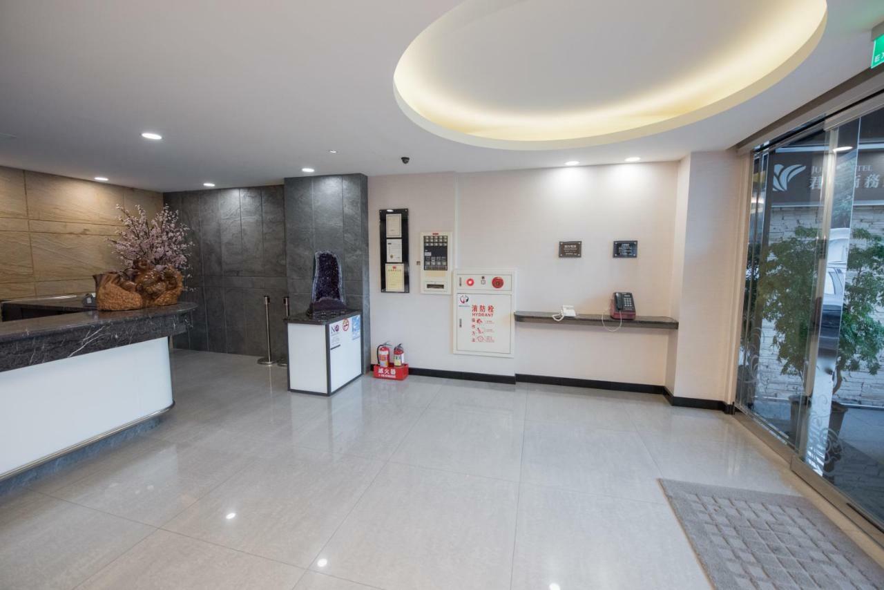 Junli Hotel Banciao Kültér fotó